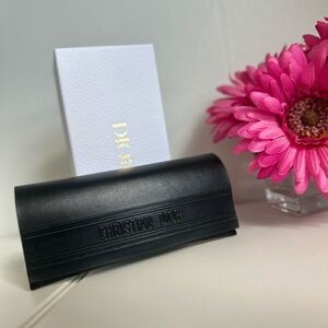 DIOR SUNGLASSES CASE + BOX + CLEANING CLOTH / NEVER USED CHRISTIAN DIOR